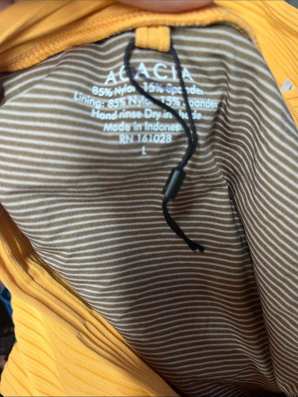 New Acacia Costa dual ribbed top honey size large new without tags - Picture 3 of 3